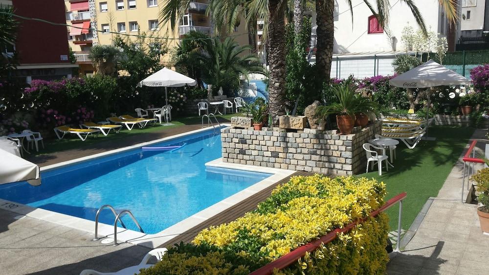 Mar Blau Apartamentos Calella Exterior photo