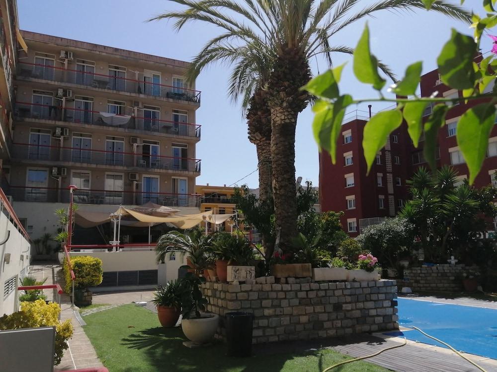 Mar Blau Apartamentos Calella Exterior photo